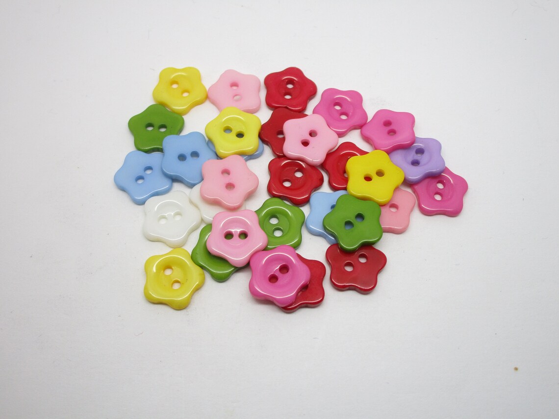30 Flowershaped buttons Etsy