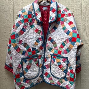 Handmade Quilt Jacket | Romantic Wedding Ring Print | One Size Quilted Coat
