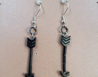 Black Arrow Earrings - Monochrome