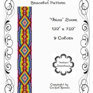 Könnte beinhalten: Ein farbenfrohes Web- oder Quadrat-Stich-Armbandmuster namens "Ibiza" mit 9 Farben. Das Muster ist 122 Zoll mal 7,02 Zoll groß.