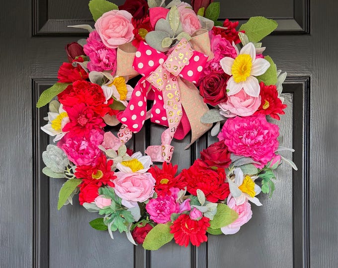 All-Season Wreath – Elegant Floral Front Door Decoration