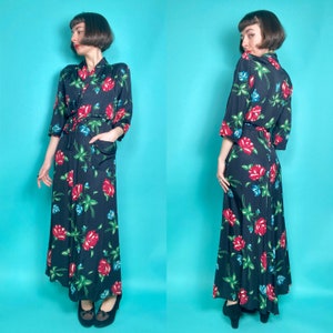 1940s Floral Printed Rayon Dressing Gown | Size Medium