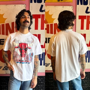 1990s NBA Chicago Bulls Single Stitch White T-Shirt | Size X-Large