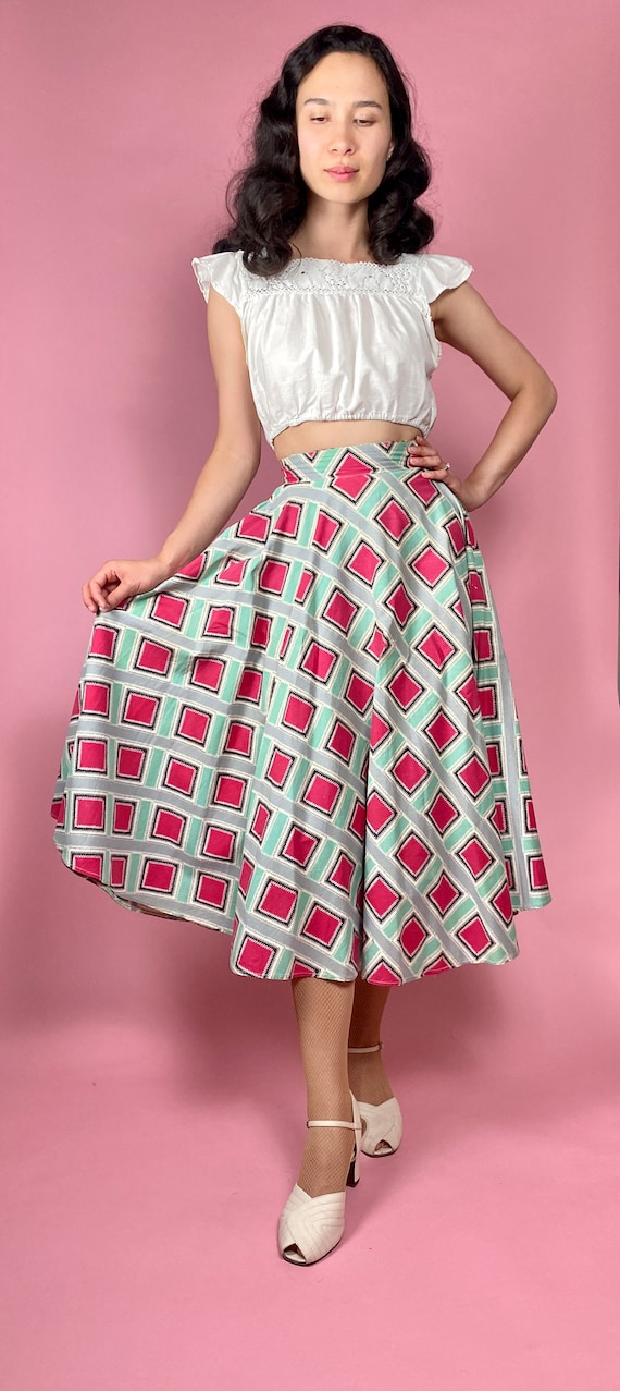 1940s Geometric Novelty Print Circle Skirt | 22" … - image 2