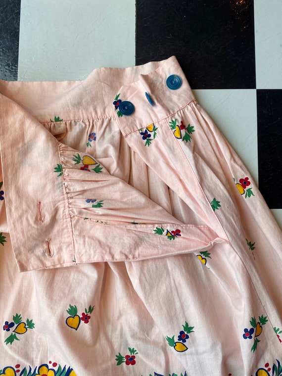 Late 1940s Pink Novelty Printed Cotton Skirt | Wa… - image 10