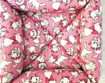 Square Cat Bed 12"x12" with 3" Inch Sides Pink with White Kitties