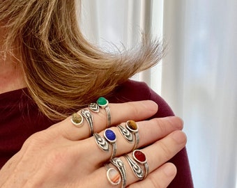 Bague paon avec fine pierre précieuse scarabée, bague réglable en