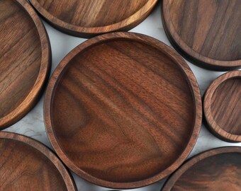 beautiful gift idea Beautiful solid walnut tray hand-carved and signed