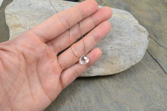 ブレスレット LESS IS MORE white quartz necklace Delicate White Quartz Necklace - Etsy