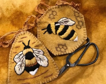 Whats All The Buzz Wool Embroidery Pattern