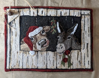 PATTERN:Mistletoe kisses Rug Hooking Pattern