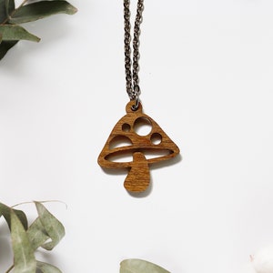 Collana Piccolo Fungo - Ciondolo Fungo, Collana Fungo legno, Collana fungo velenoso