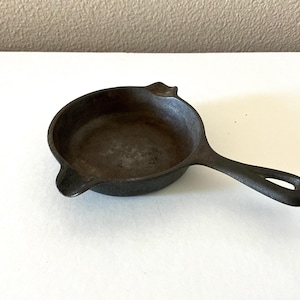 Wagner Minature Skillet/ Ashtray