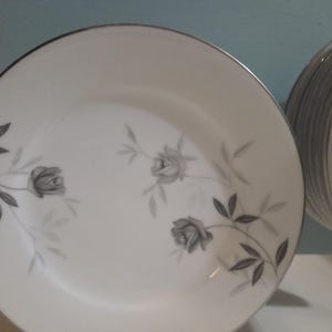 Vintage Noritake Rosamor China set| Pattern 5851| Gray Rose & Platinum Rim | 27 piece Dinnerware set