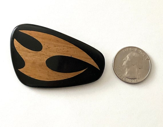 Hans HANSEN BROOCH Black Resin with AbstractWood … - image 1