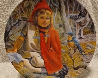 Little Red Riding Hood Limited Edition Vague Shadows Ltd. 8 1/2" Plate With Art by Gregory Perillo "Mint"