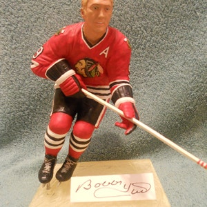 NHL Stars Bobby Hull & Brett Hull Hand Signed Matched Numbered Set of Gartlan USA Figurines Gem Mint Price Dropped 100.00 Best Offers image 2