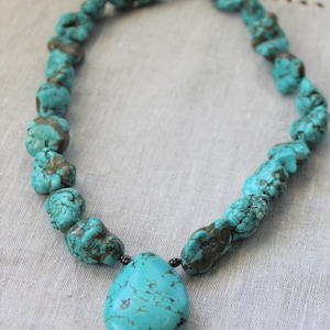 Vintage Large Turquoise Blue Howlite Tumbled Stone Necklace South Western Boho Style