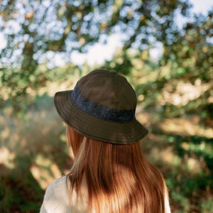 Forest Green 6-panel Safari Bucket Hat with Button and Blue Trim Medium/Large image 1