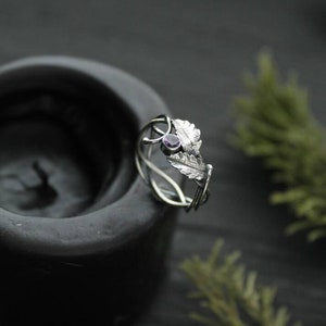 Leaf ring Elven engagement ring Botanical floral ring Silver wire wrapped jewelry Proposal ring plant Bohemian wedding Woodland ring Amethyst