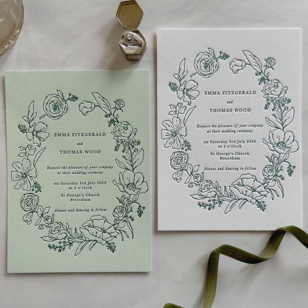 Floral Letterpress botanische Hochzeitseinladung, Weiß und Grün einfache Wildblumen MUSTER.