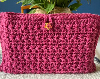 Book sleeve. Crochet book cover. Handmade book cover. Bookish gift. Book lovers gift. Gift idea. Birthday gift. Letterbox gift