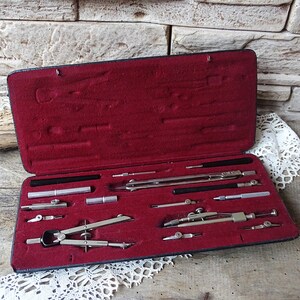 Vintage originale Richter Pergels impostato in custodia in pelle Made in Germania strumento di metallo Pergels Retro Dreafting Set accessori di vecchia scuola di disegno