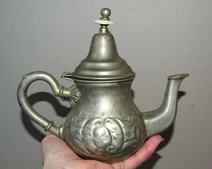 Vintage Metal Teapot Silver Tea Kettle Retro Kitchen Small Etsy