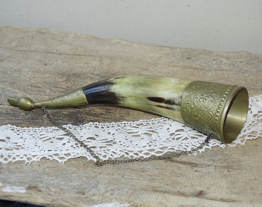Vintage Drinking Horn Cup, Horn Hunter ,wine Drinking Cup, Wall Hanging