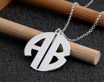 Blokketting monogram twee of drie initialen, aangepast formaat: gepersonaliseerde sterlingzilveren sieraden cadeau