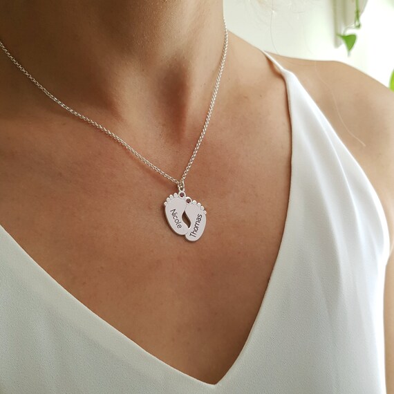 new mom necklaces baby's name
