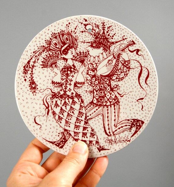 Nymolle（ニモール）Bjorn Wiinblad 陶器プレート Vintage Bjorn Wiinblad February Plate: Danish Maskerade Decor - Etsy