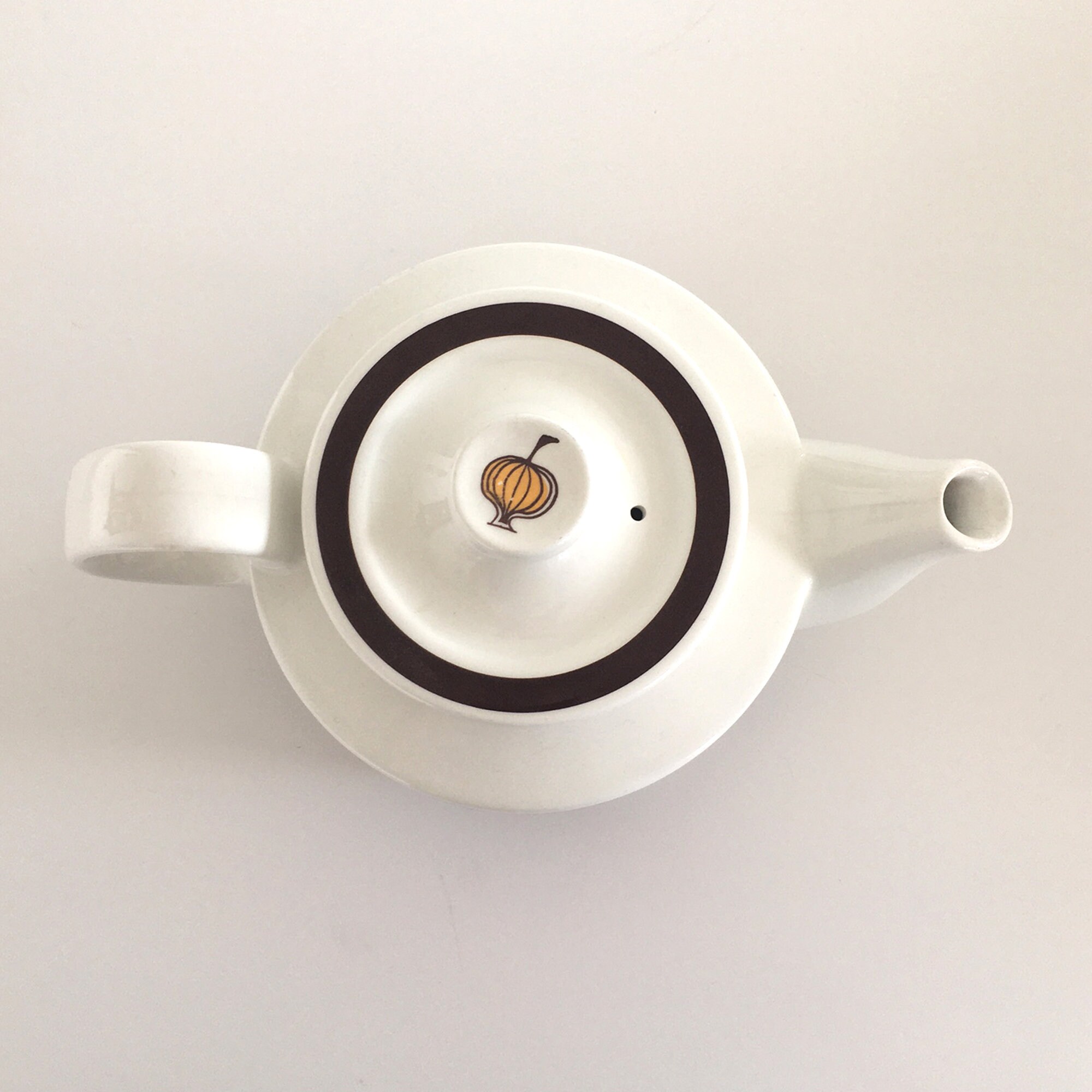 ヴィンテージ スタヴァンゲルフリント ティーポット：トゥリ・デザイン