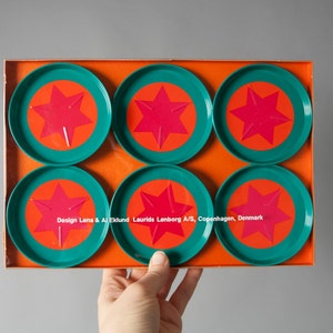 Vintage Untersetzer Metall, Laurids Lonborg Untersetzer, dänisch Lena Eklund Untersetzer Paket, Retro Sammlerstück grün orange rosa Untersetzer, Collect