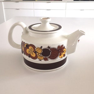 Teapot from Norway, White Brown stavangerflint teapot, Turi Design August teapot, Scandinavian vintage mid century coffee pot, Hygge teapot
