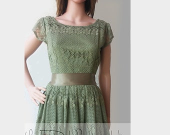 Plus Size green bridesmaid gown, lace barn  wedding party dress, holiday party dress, cocktail dress