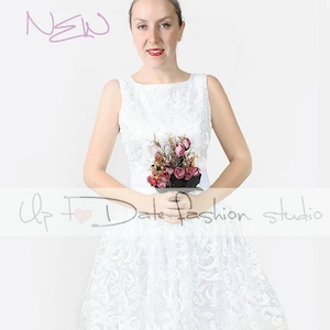 Simple short sleeveless lace wedding dress , custom made wedding party romantic white bridal gown image 1