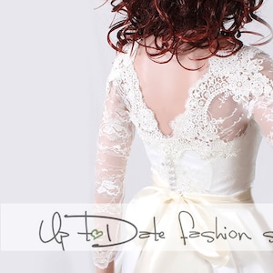 Plus Size Wedding lace bolero , wedding topper deep-v in back with long sleeve