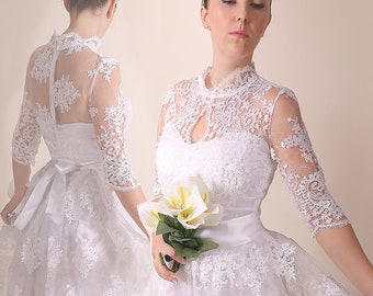 Lace Short Wedding Dress with Sleeves: Elegant Tea Length Bridal Gown