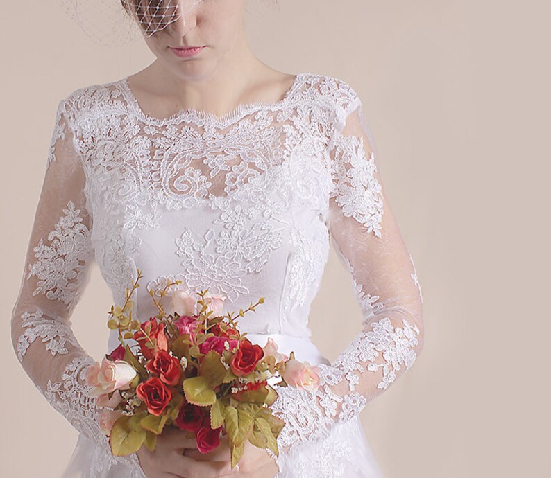 Plus Size wedding party dress open back romantic dress beach weddingcustom made short lace bridal gown with sleeve