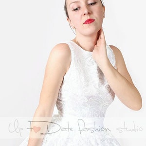 Simple short sleeveless lace wedding dress , custom made wedding party romantic white bridal gown image 5