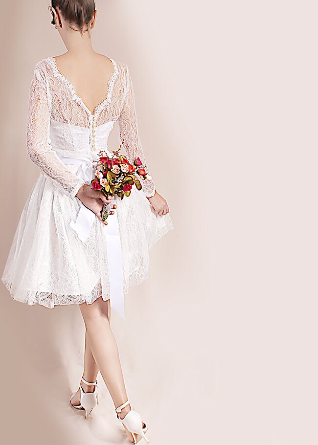plus size short beach wedding dresses Plus Size Lace Wedding Dress: Short Beach Reception Gown