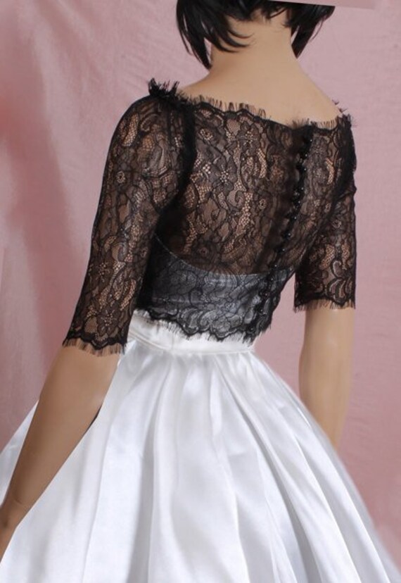 Mariage noir dentelle couvercle vers le haut haussement d paules