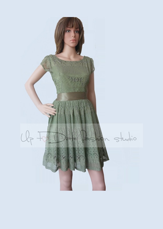 Short Lace Bridesmaid Dress: Romantic Bachelorette Party Dress