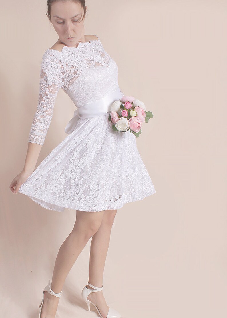 Short Lace Off Shoulders Wedding Dress Short Prom Dress with Sleeves