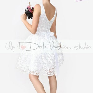 Simple short sleeveless lace wedding dress , custom made wedding party romantic white bridal gown image 4