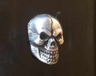 Skull Magnet