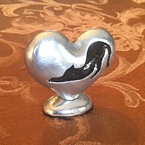 Cat Heart Figurine
