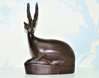 Hand Carved Antelope Figurine, Sitting Deer, Deer Figurine, Gazelle Ornament, Antelope Statue, Kenyan, African, Mid Century, home decor