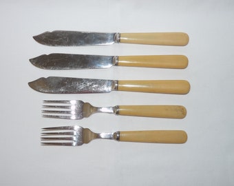 Mappin and Webb Fish Knives & Forks: Faux Bone Handles, A1 Plate